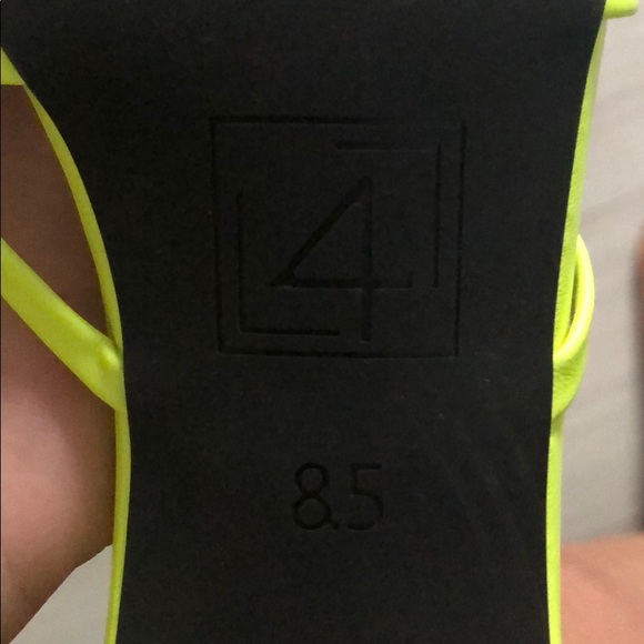 Mini neon green heels - Picture 7 of 11